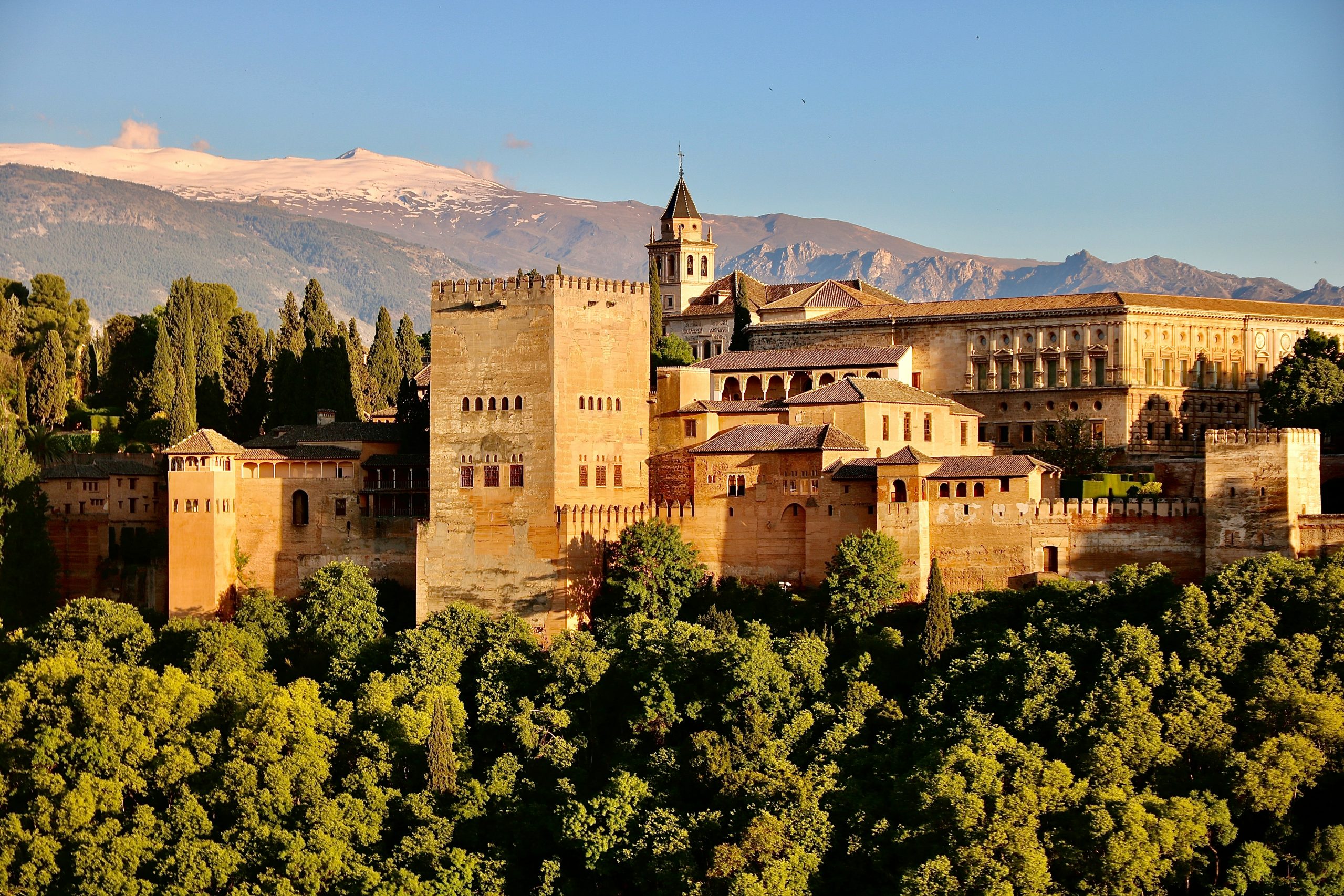 TravelWireDaily — Best Backpacking Cities in Spain for Nightlife and Meeting People