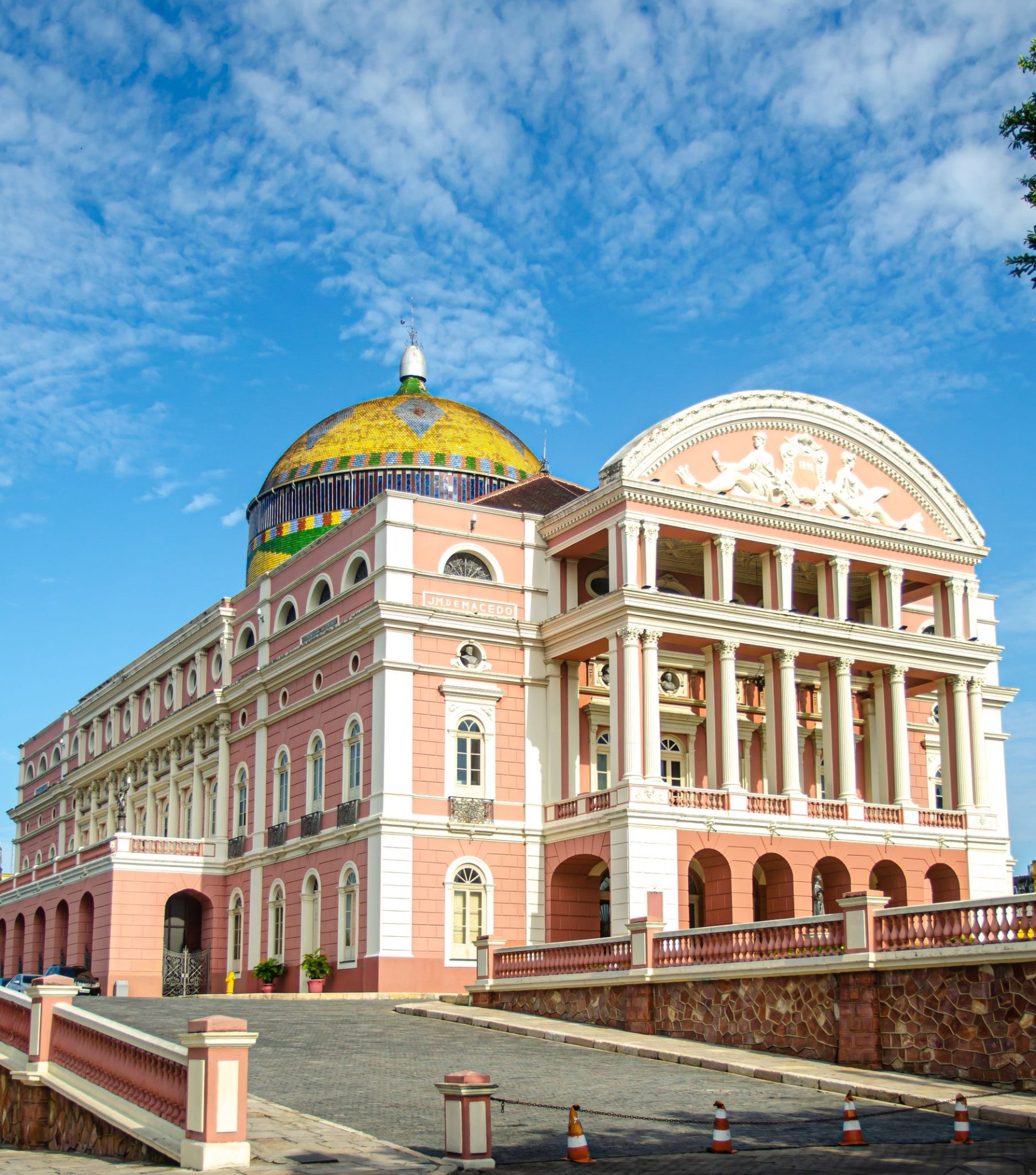 Jungle Guide Guide de voyage de Manaus : la « Rencontre des eaux » et les lodges ...