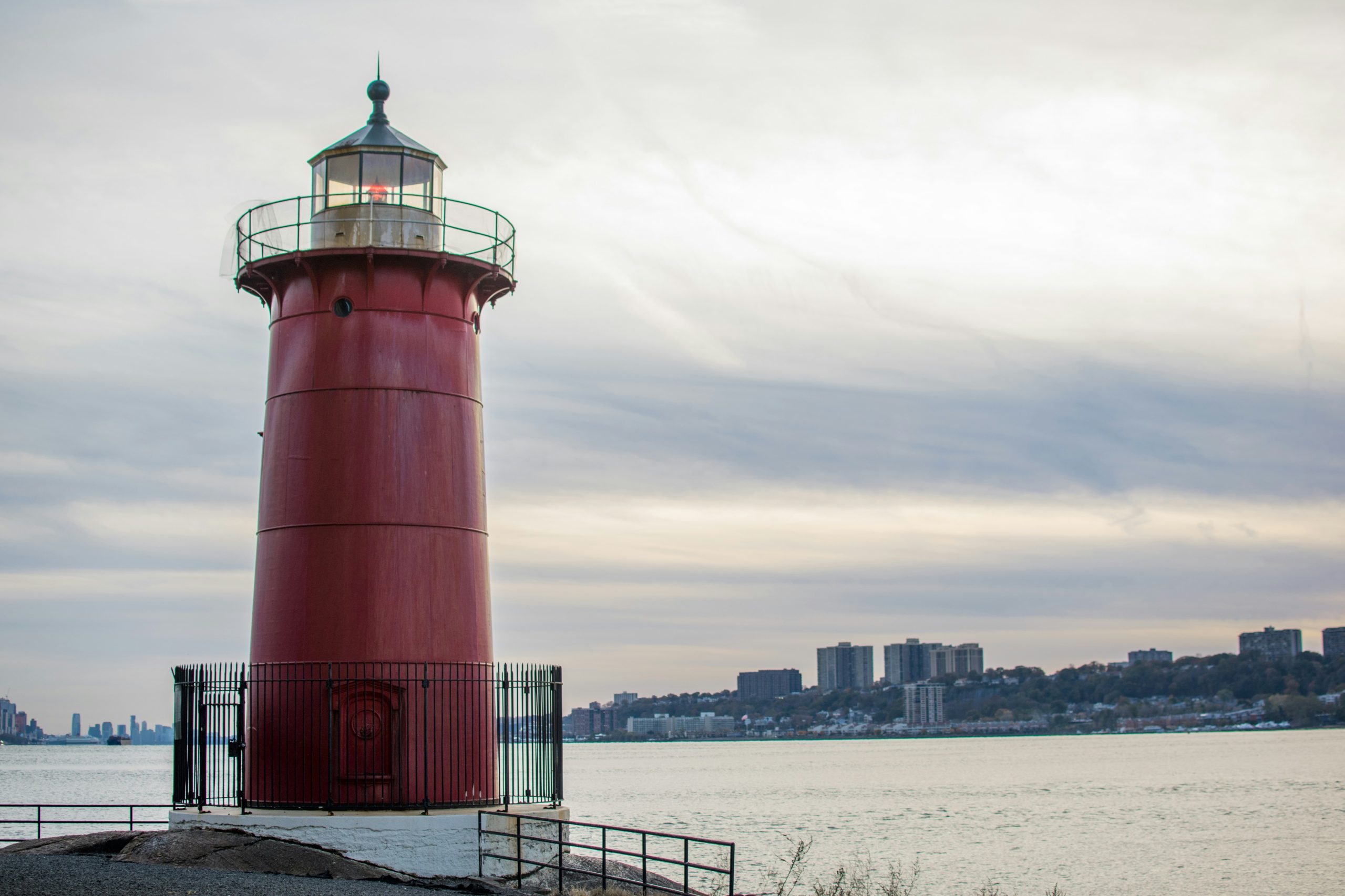 the litttle red lighthouse hidden gems in nyc
