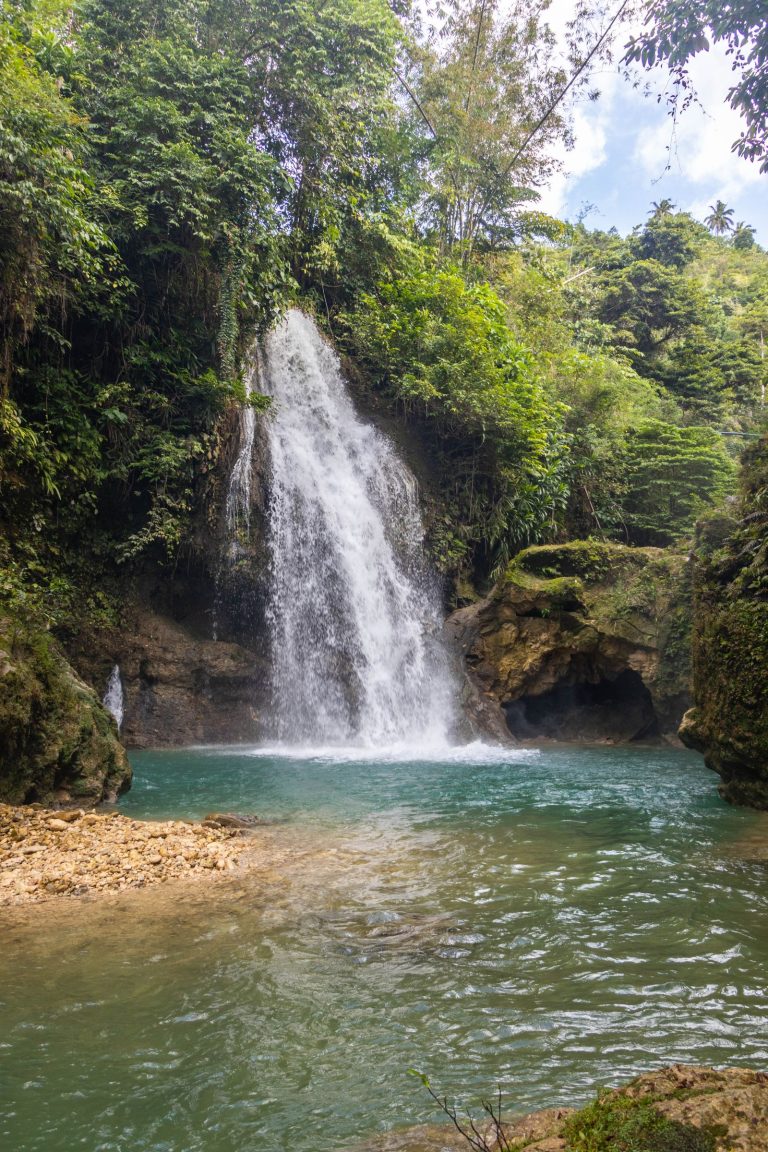 Kawasan Falls