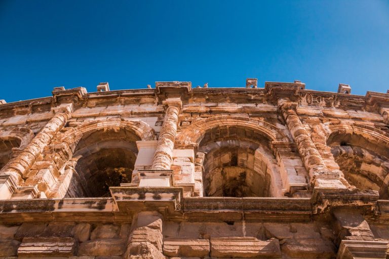 Nîmes