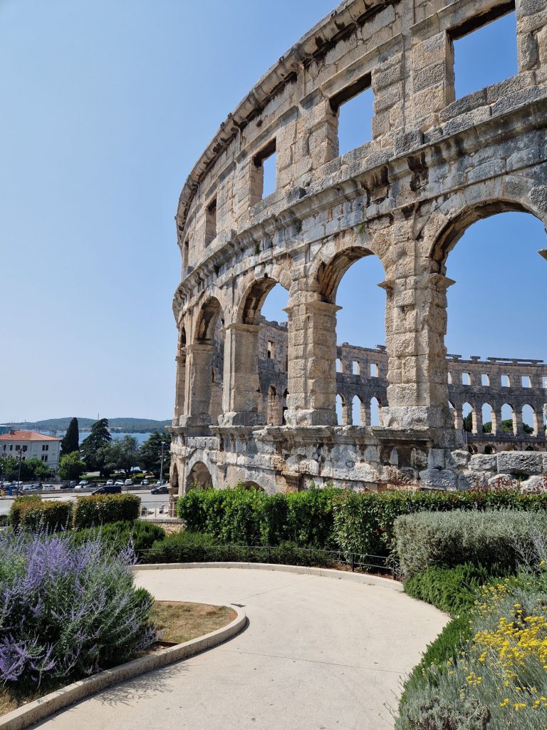 Pula