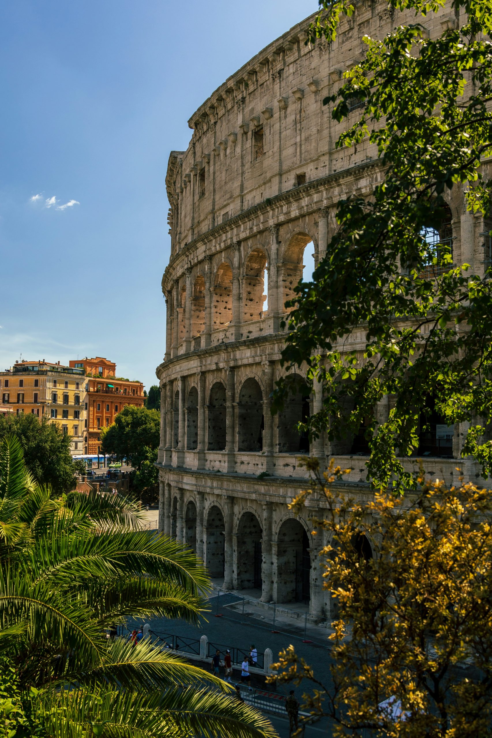 rome city breaks, colosseum